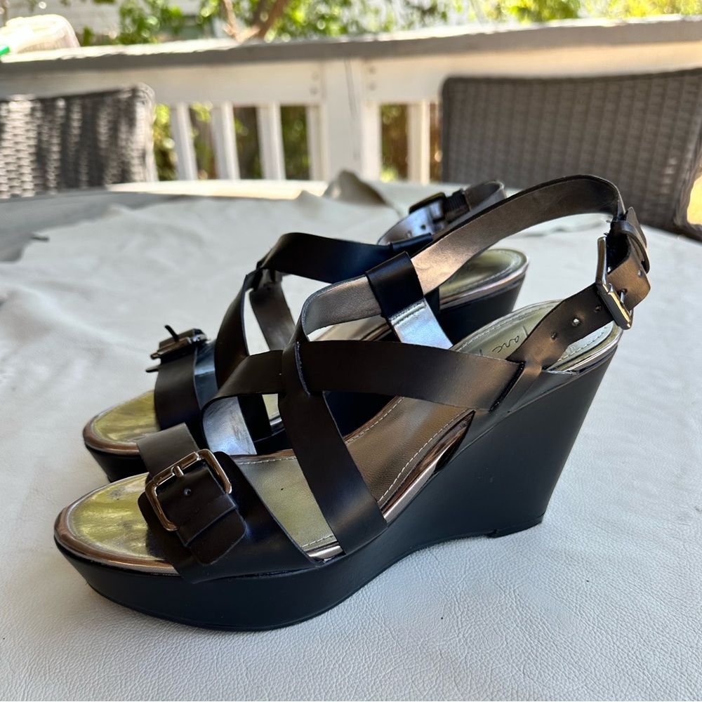 Marc Fisher Wedge Heels Size
